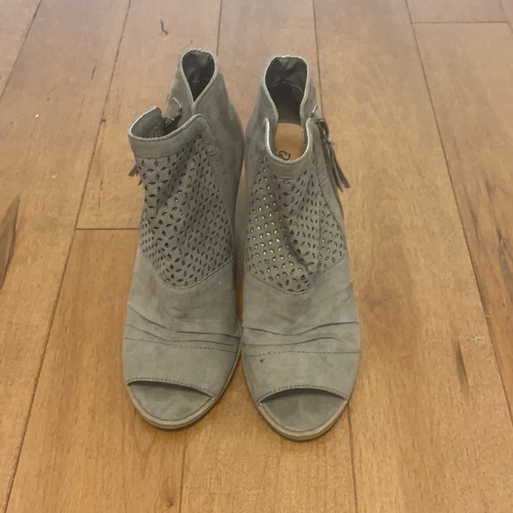 Summer Wedge - Picture 2 of 3